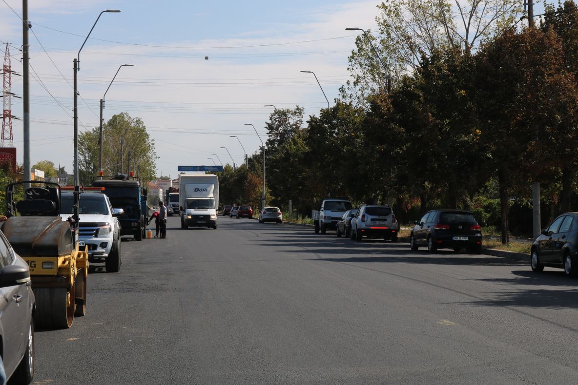 Lucrări de asfaltare la intrare în Severin dinspre Timișoara