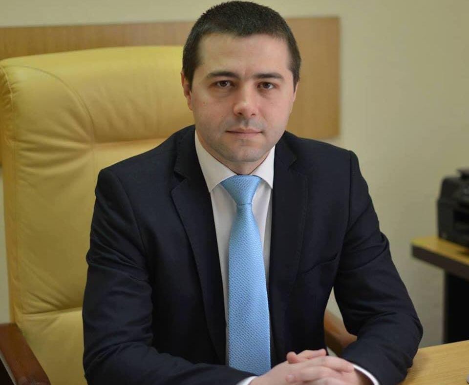 Acces gratuit la Ștrandul Municipal Schela Cladovei și la Patinoarul Municipal pentru elevii premianți