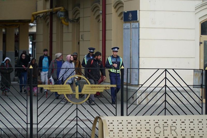 Controale ale poliției în gările din Mehedinți