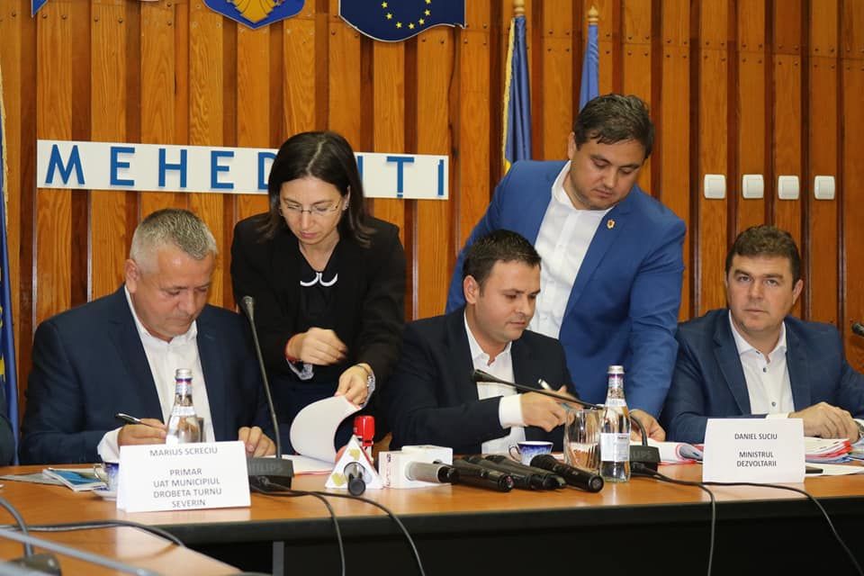 Primăria Drobeta Turnu Severin a semnat șase proiecte cu fonduri europene în valoare de 27,5 milioane de euro