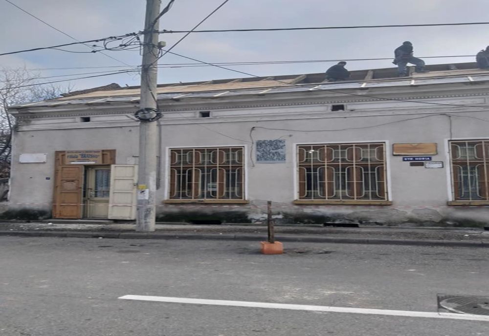 Secția Împrumut "Andrei Stoianovici" a bibliotecii județene, închisă pentru reparații capitale