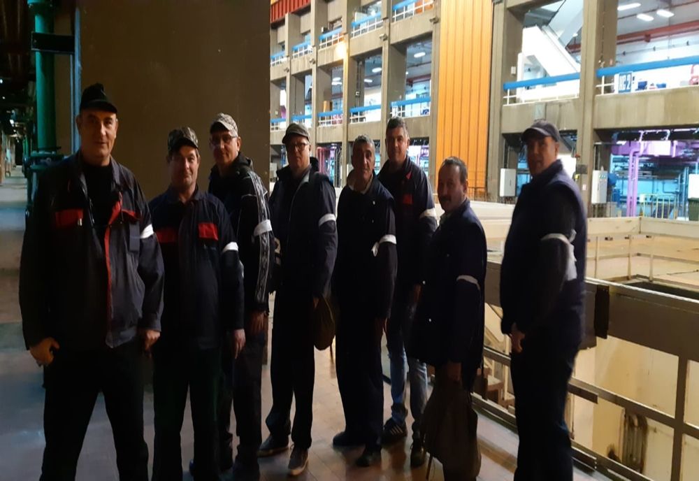 Salariații de la  Porțile de Fier au încetat greva japoneză. Urmează o întâlnire cu ministrul Economiei