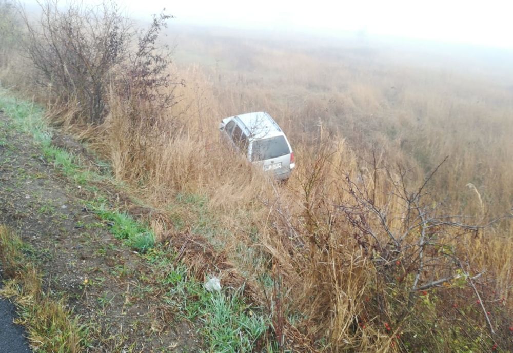 GALERIE FOTO: Accident rutier în care au fost implicate două autoturisme! 
