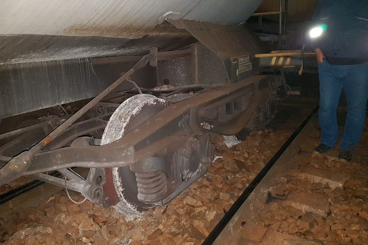 Un tren marfar a deraiat pe Dealul Balota, pe magistrala București-Timișoara