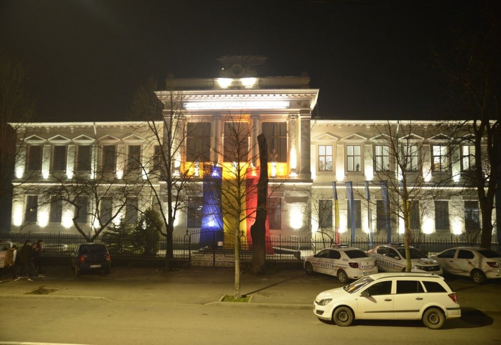 Colegiul Național Traian, iluminat arhitectural