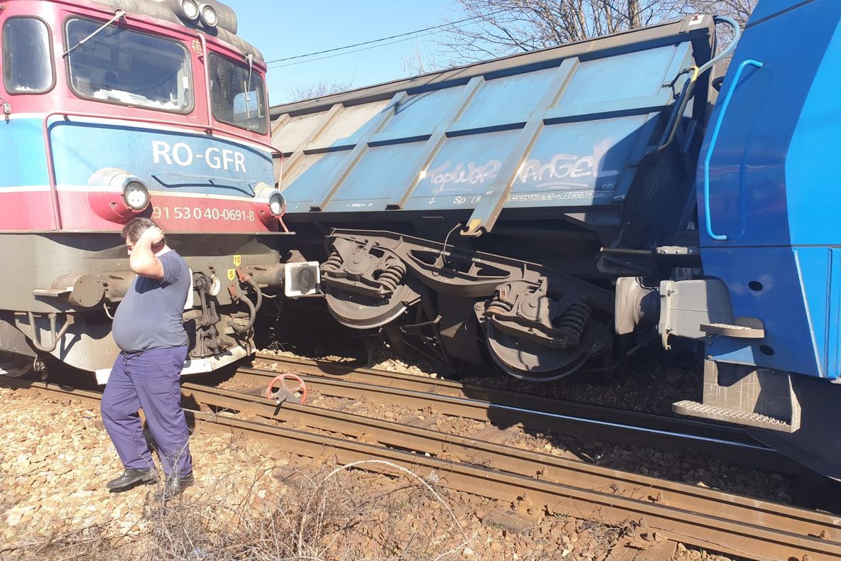 Accident pe Balota, două vagoane au deraiat