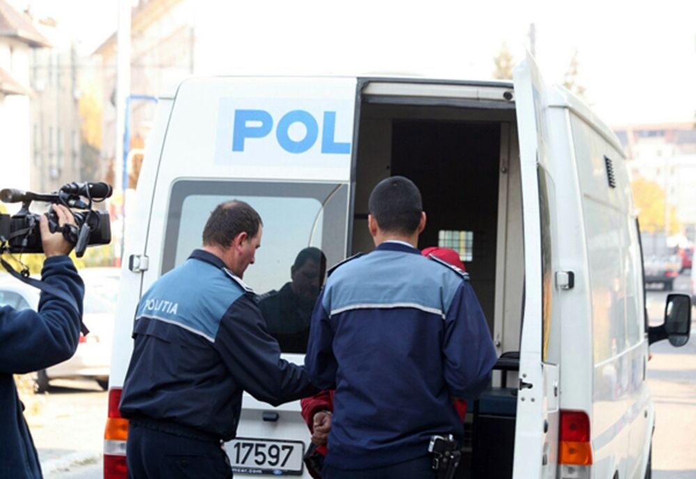 Bărbatul care și-a înjunghiat mortal prietenul de pahar a fost arestat pentru 30 de zile