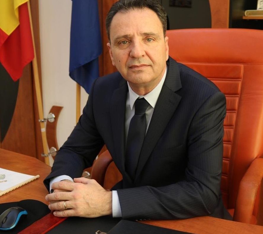 Prefectul de Mehedinți solicită convocarea membrilor CJ pentru adoptarea unui nou buget