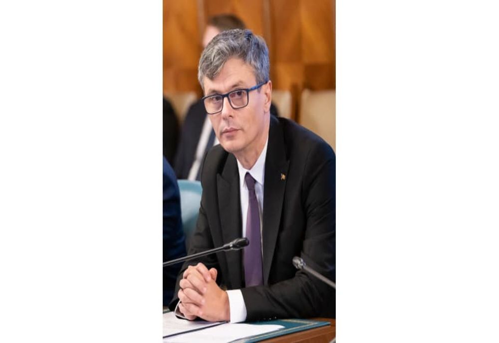 Ministrul Economiei îl atacă dur pe Aladin Georgescu: Îl somez public să explice pe ce criterii a ales să facă angajări la spital!