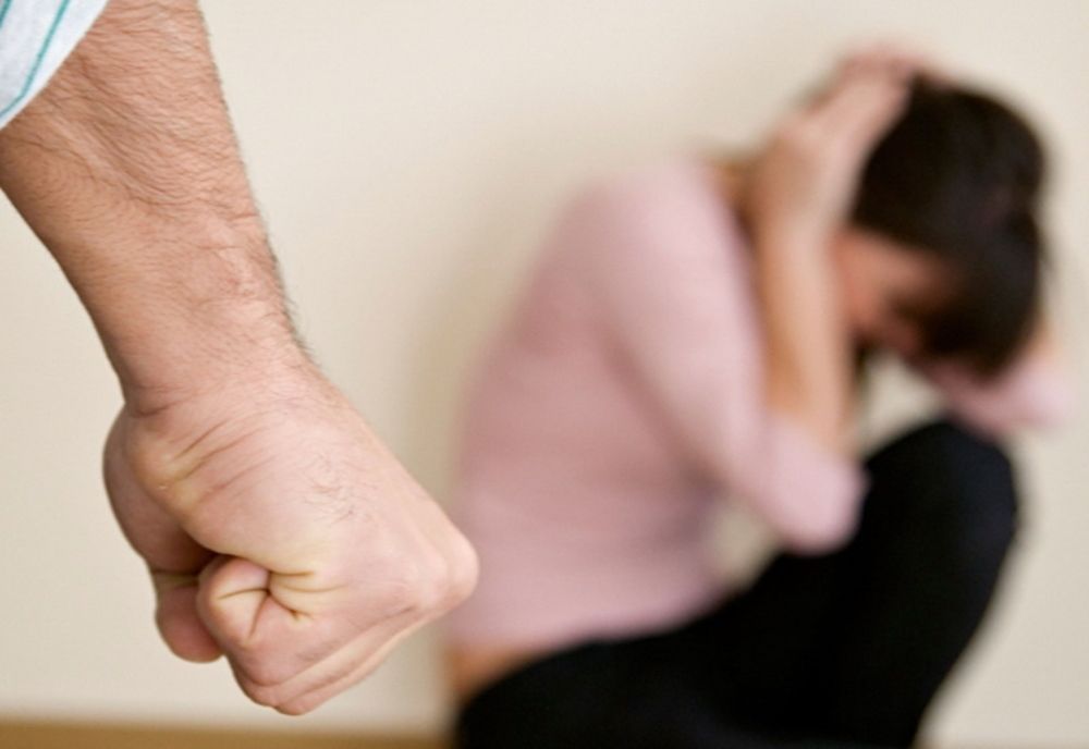 IPJ Mehedinți desfășoară o campanie împotriva violenței în familie