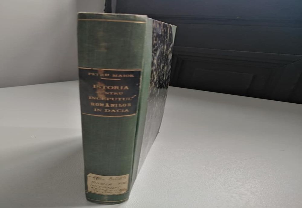 O lucrare extrem de valoroasă face parte din colecția de carte a Bibliotecii Județene ”I. G. Bibicescu"