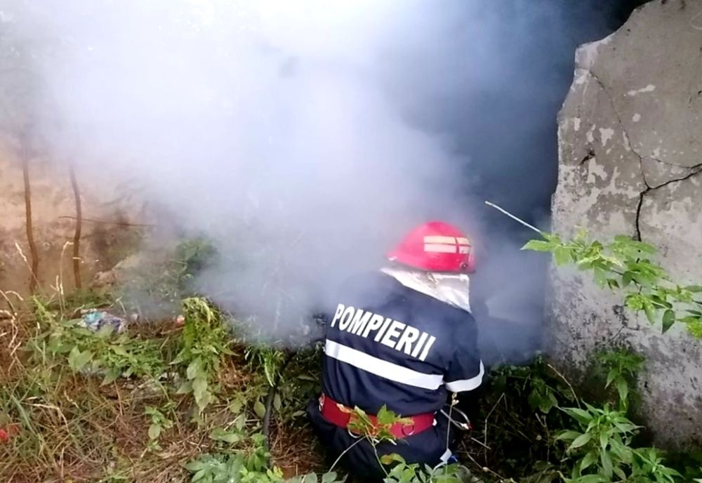 Incendiu la o clădire părăsită din Drobeta Turnu Severin