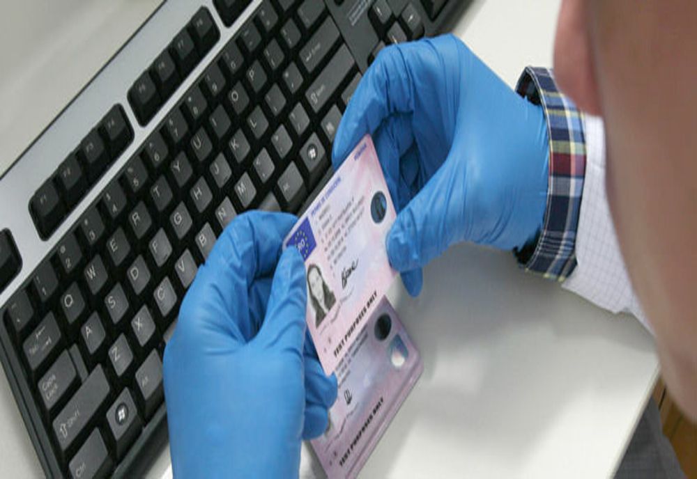 Redobândirea permisului de conducere. Cine poate susţine testul