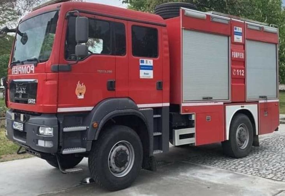 Incendiu de la o lumânare nesupravegheată