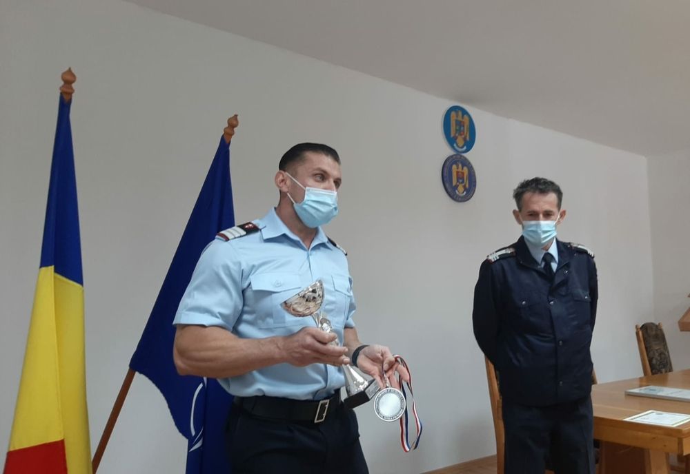 VIDEO: Pompierul-culturist din Mehedinţi, medalie la o nouă competiţie internaţională
