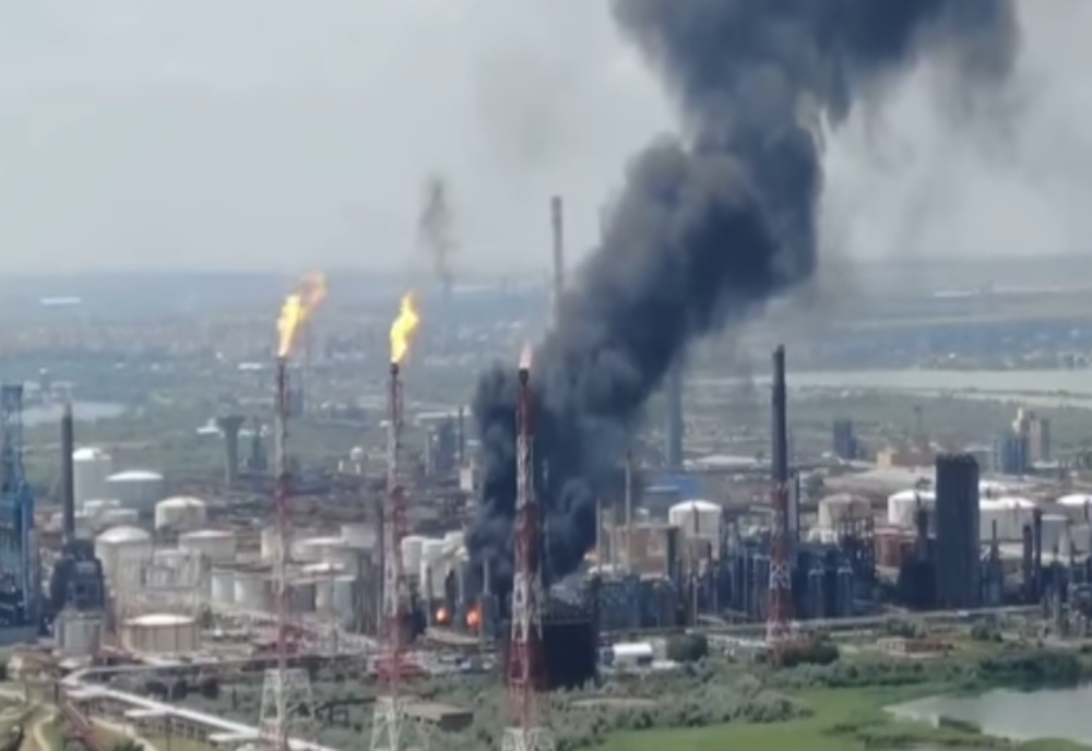 Inspectoratul Teritorial de Muncă deschide o anchetă în urma exploziei de la Rafinăria Petromidia