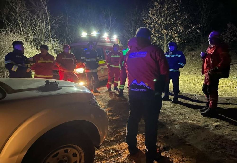 Căutări în noapte în comuna Căzănești