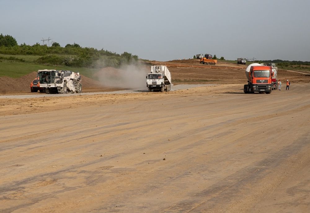 Secţiunea 2 a Autostrăzii Sibiu- Piteşti în linie dreaptă