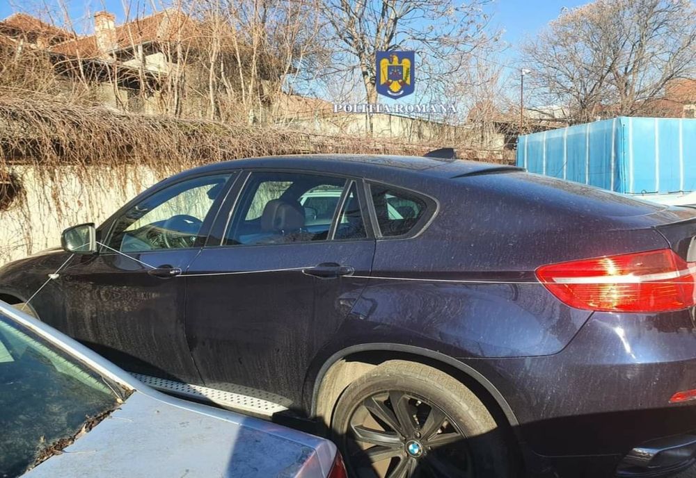 Autoturism urmărit la nivel internațional descoperit în Mehedinți