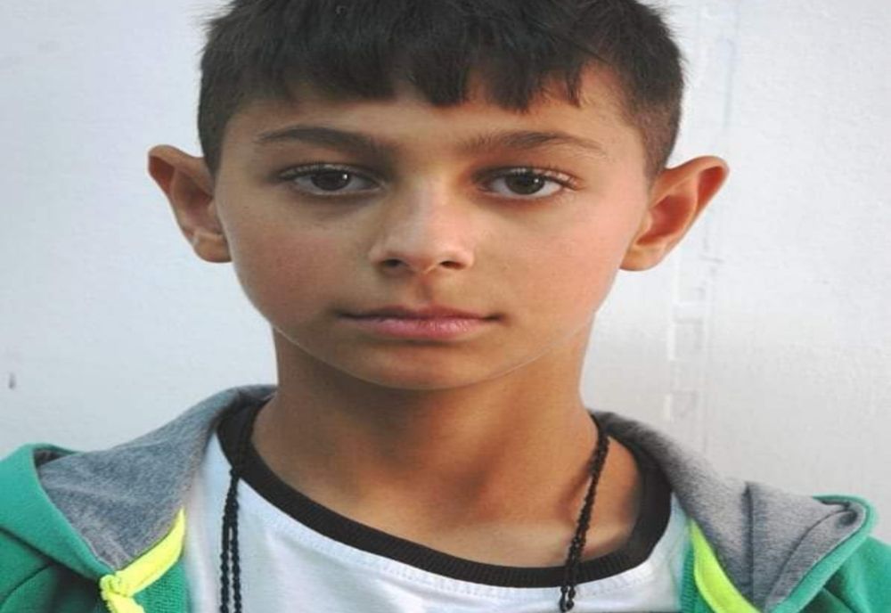 Un copil în vârstă de 12 ani a fost dat dispărut de familie în această seară