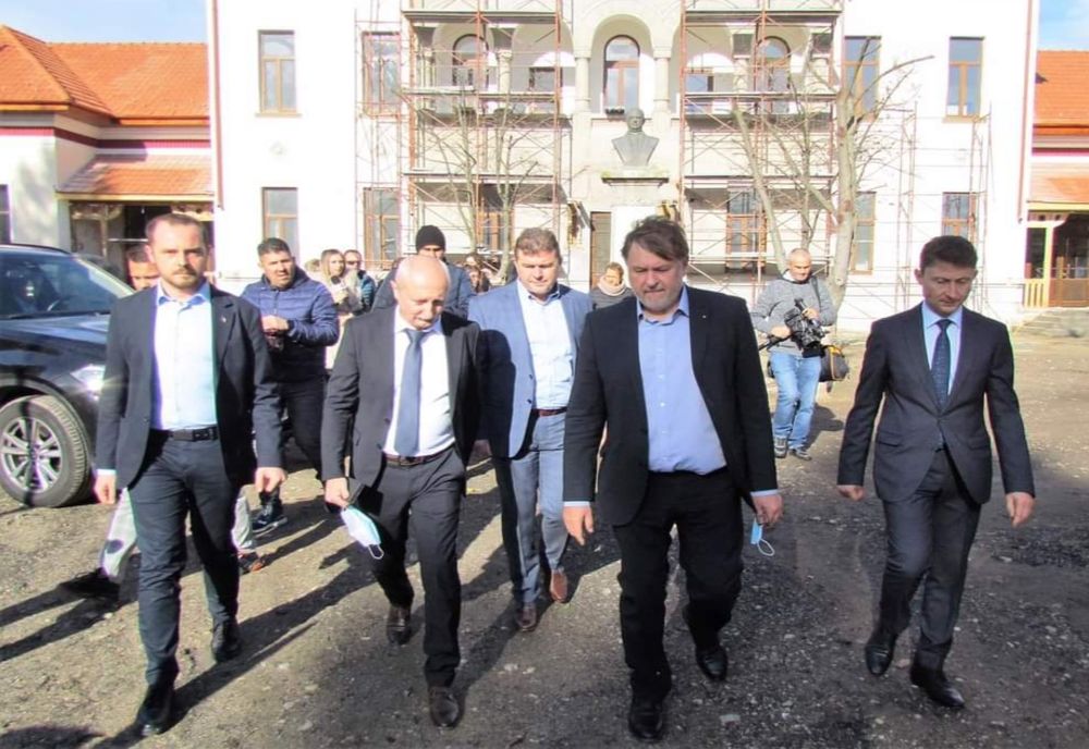 Ministrul sănătății a vizitat spitalele din Strehaia și Severin. Spitalele se află într- un program de modernizare