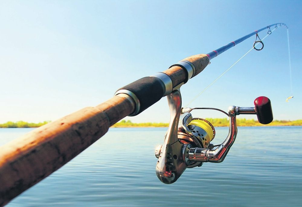 Când trebuie reînnoit avizul pentru desfășurarea activității de pescuit sportiv