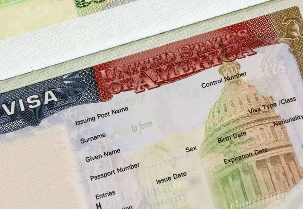 Bobby Păunescu: Congresul american încearcă să schimbe sistemul de vize Visa Waiver doar pentru România, ceea ce este de aplaudat
