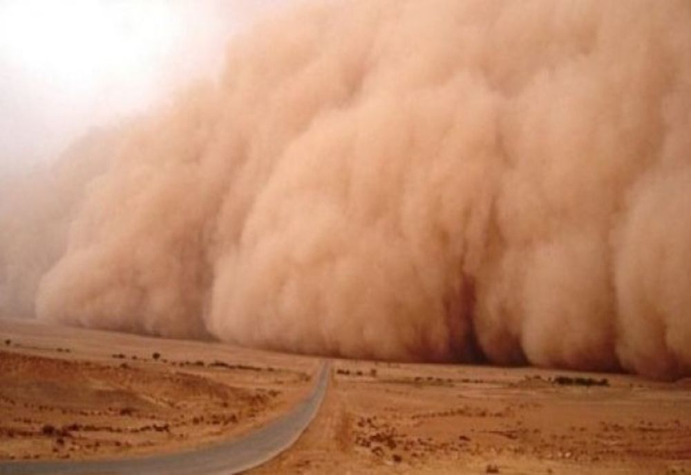 LUNA EXTREMELOR ÎN ROMÂNIA: DE LA NINSORI LA 28 DE GRADE ȘI UN NOU NOR DE PRAF SAHARIAN