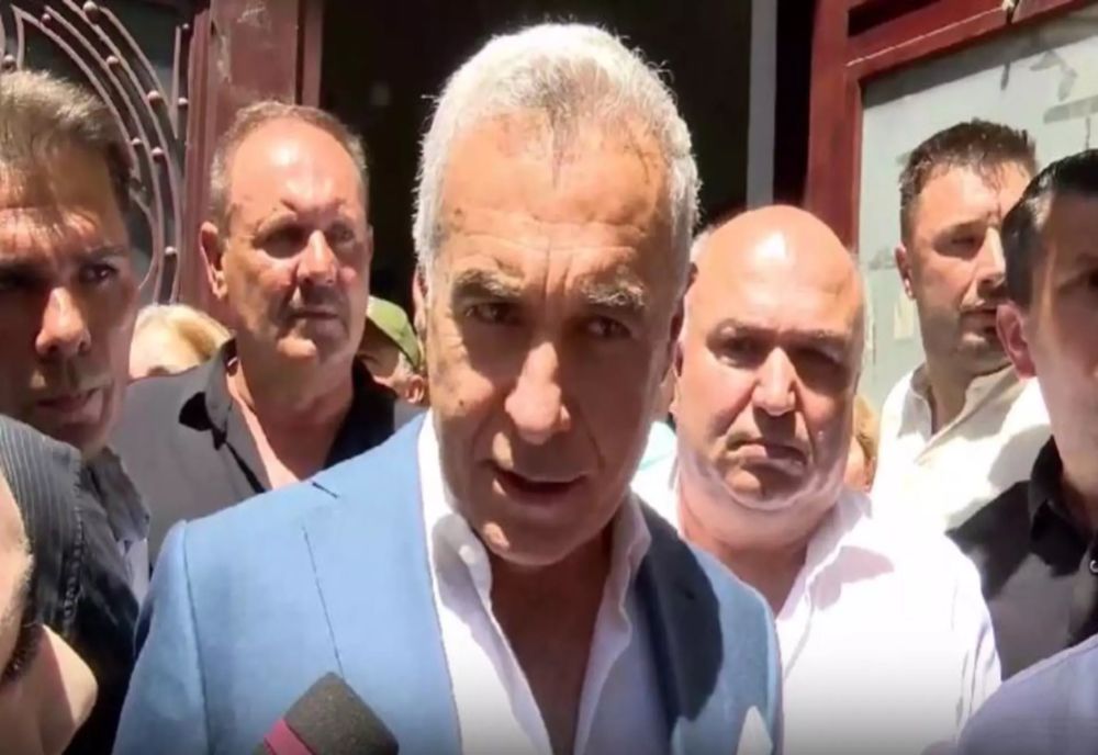 CĂLIN GEORGESCU: "ȚARA STĂ SĂ CADĂ, DICTATURA S-A INSTALAT ȘI ESTE NEVOIE DE O NOUĂ REPUBLICĂ"