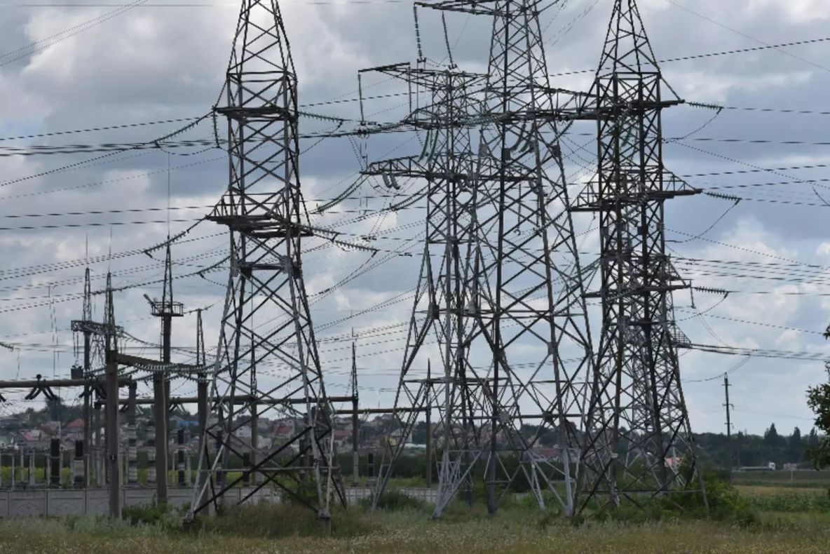 Alertă energetică în Republica Moldova. Principala linie prin care se importă curent electric din România este întreruptă