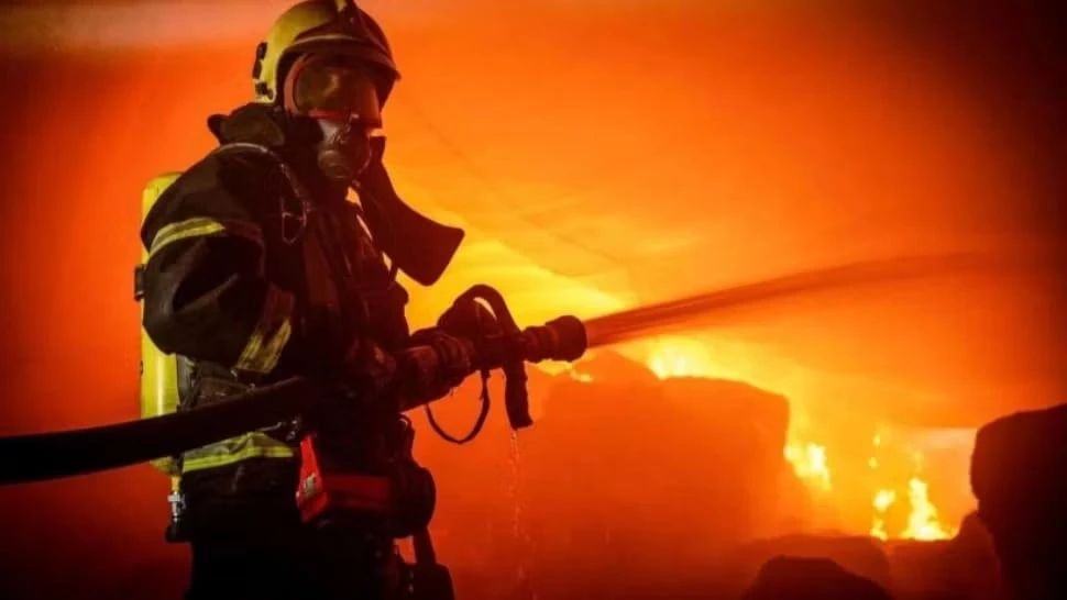 Tragedie la Drobeta-Turnu Severin: un bărbat a murit încercând să-și salveze locuința