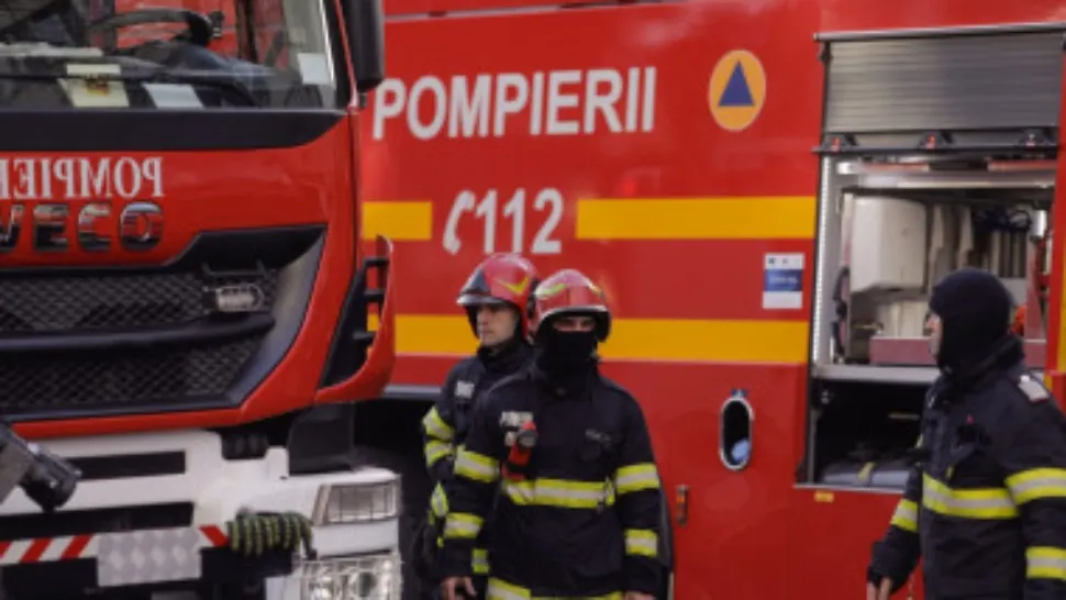 Miros de gaz semnalat în Drobeta-Turnu Severin. ISU: Vaporii provin de la transvazarea unui produs petrolier în port