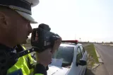 Dacă radarul te prinde de mai multe ori în aceeași zi, scapi cu o singură amendă? Ce spune legea