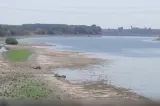 Seceta blochează Dunărea: două nave au eșuat la Corabia