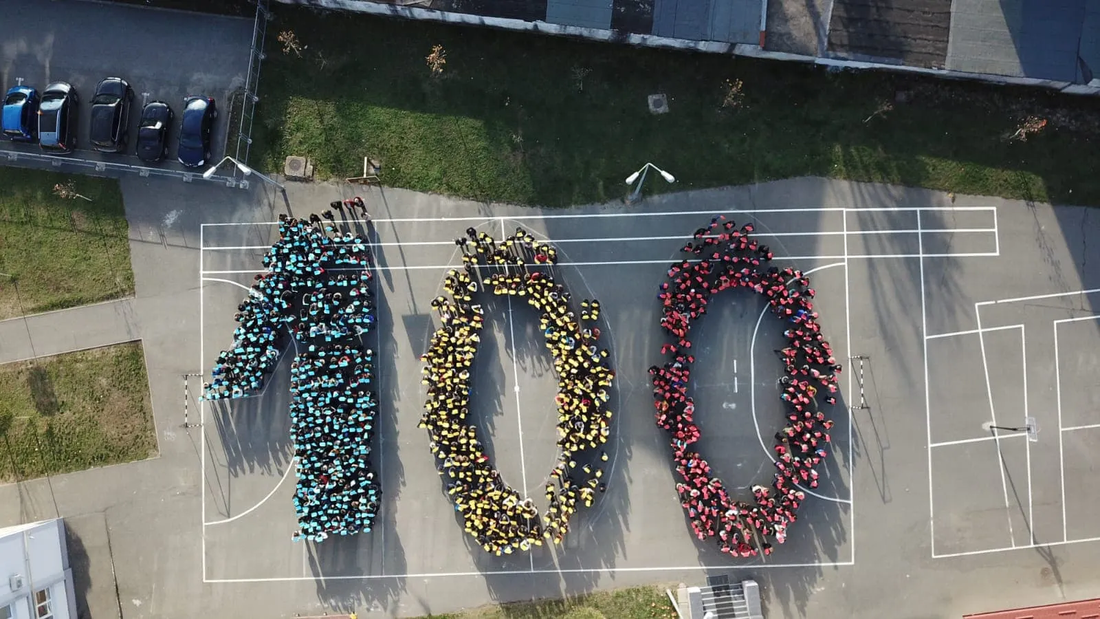100