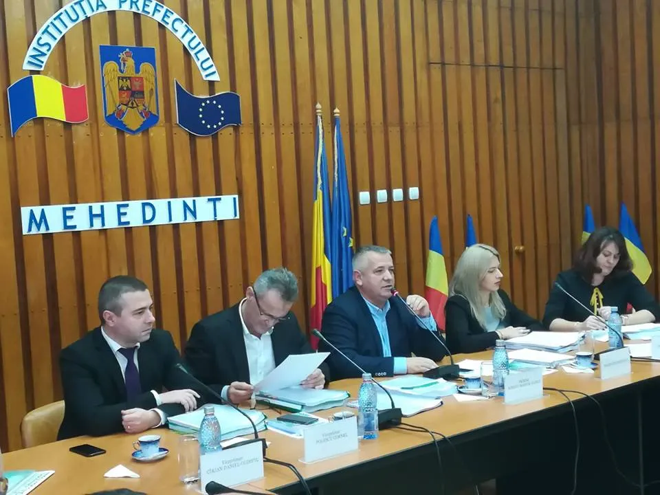 TAXE SI IMPOZITE LA FEL