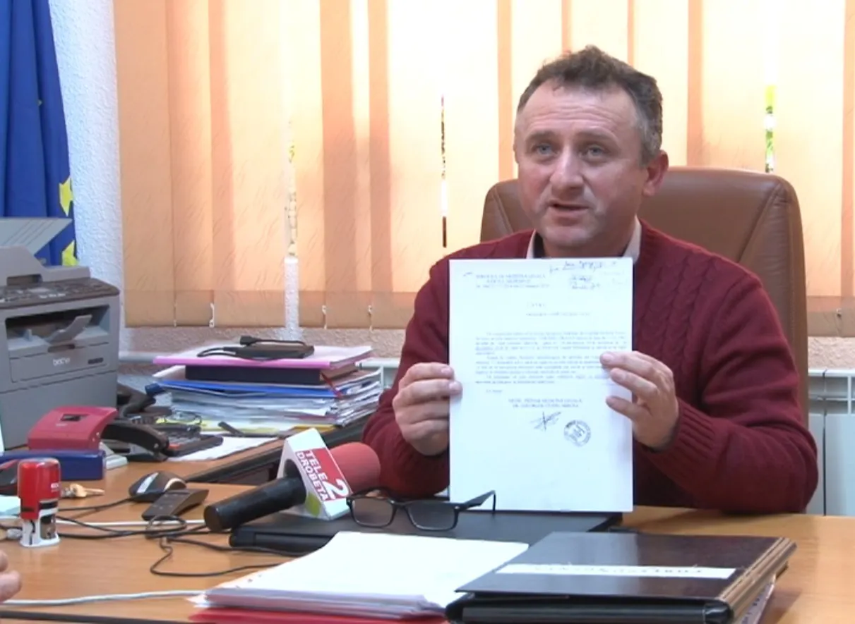 primarul cu actul