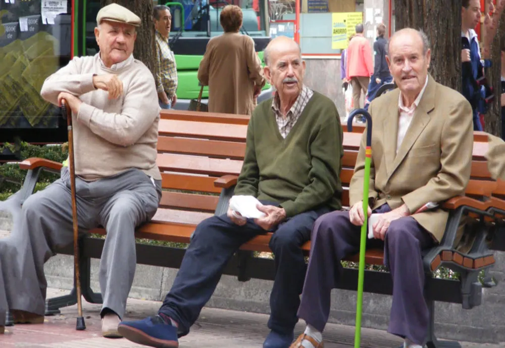 Aproape 60.000 de pensionari trăiesc în Mehedinți