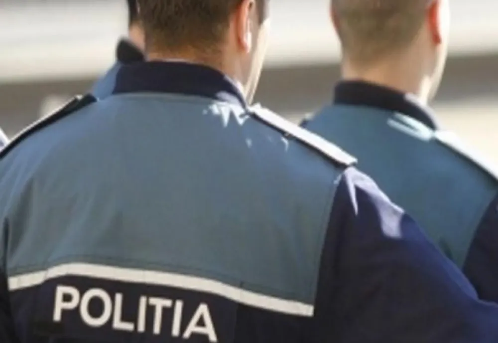  Dosar penal pentru trei bărbați care au jefuit o femeie din Severin