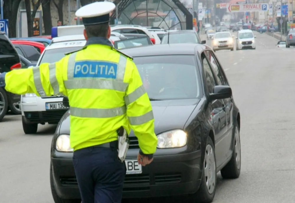 Se reiau restricțiile pentru șoferii care circulă pe ruta Pitești- Râmnicu Vâlcea-Sibiu