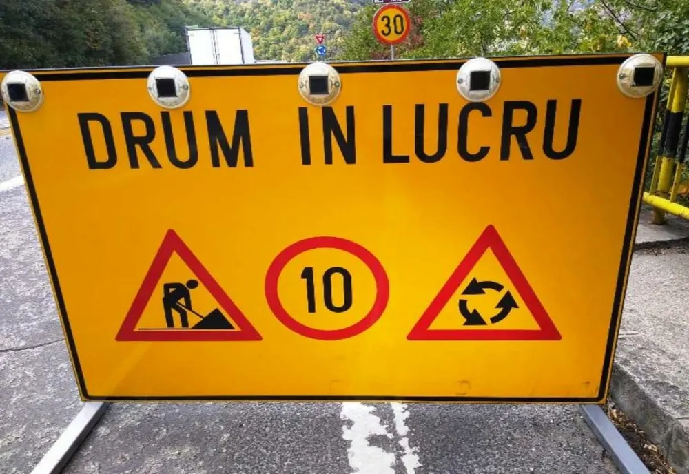 Drum greu practicabil în perioada înghețului, asfaltat în Mehedinți, cu fonduri europene