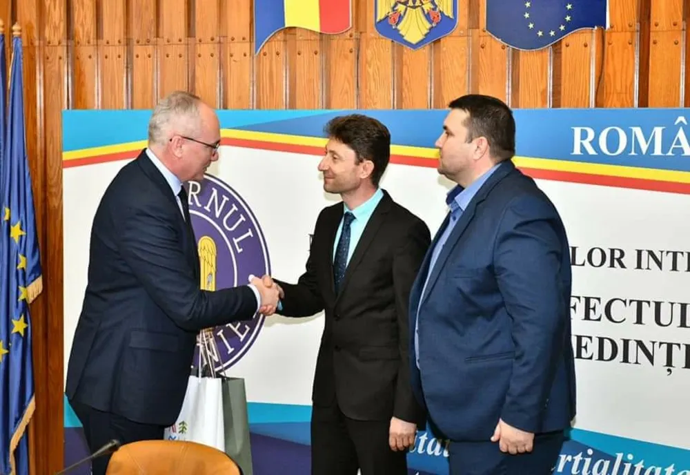 Ambasadorul Republicii Serbia prezent în aceste zile la Prefectura Mehedinți