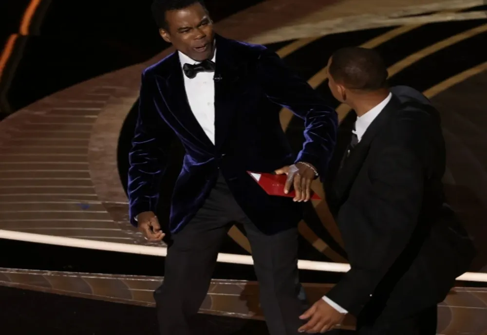 Moment uimitor pe scena Premiilor Oscar 2022. Will Smith l-a lovit pe Chris Rock