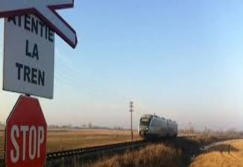 Un tren a rămas blocat în câmp de două ori în aceeași zi