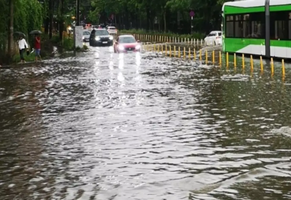 ALERTĂ hidrologică de inundații, pe râuri din 3 județe!