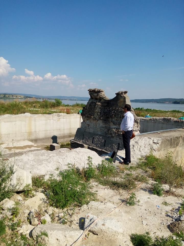 40493949_1104059549754405_862889372494594048_n