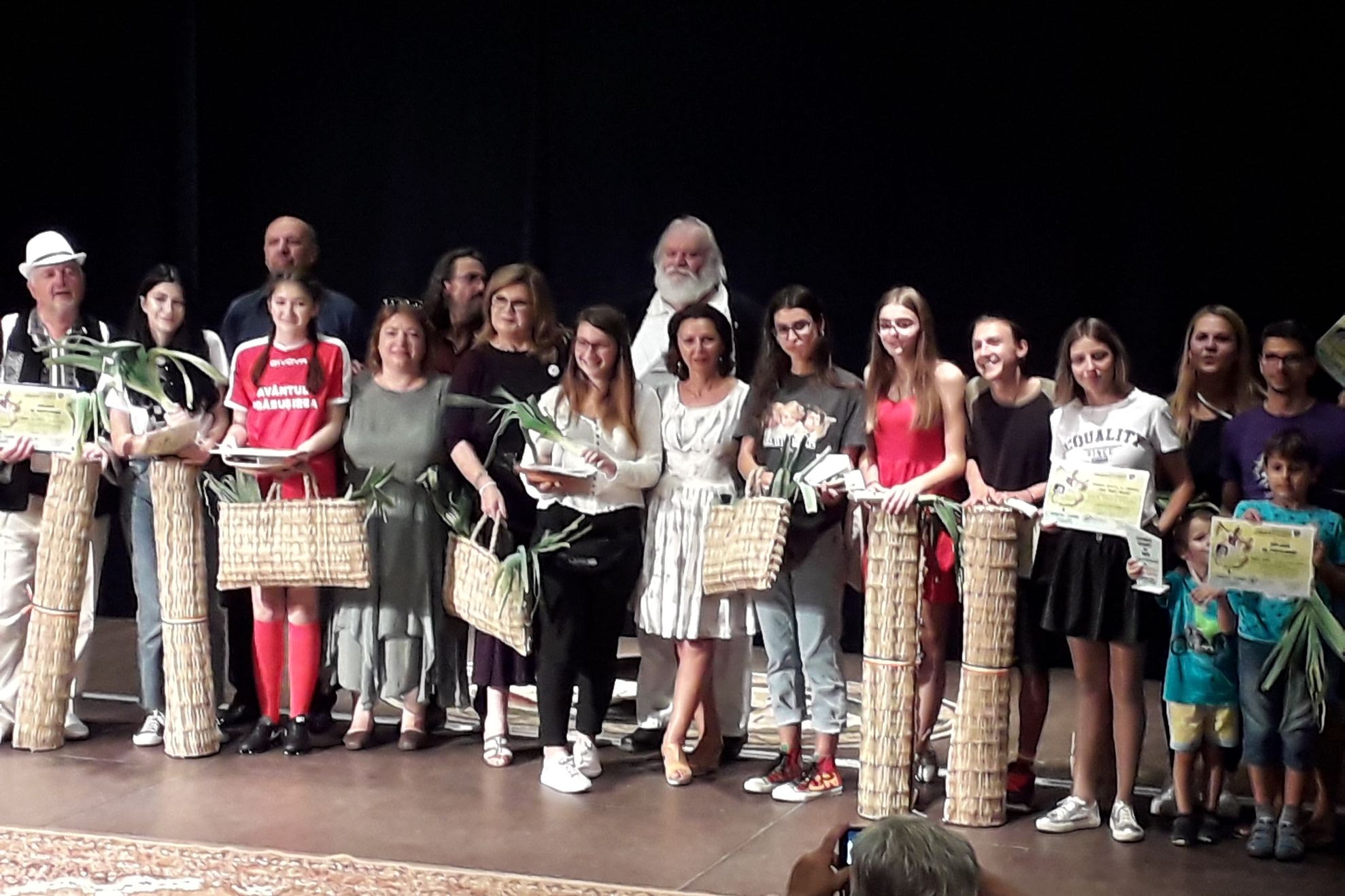 42106115_1170694906432713_3524244528653402112_n