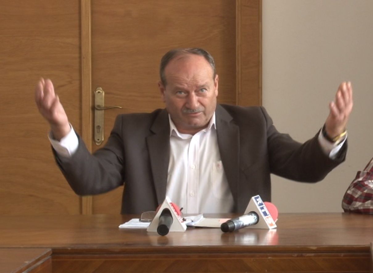 prefectul si fam traditionala