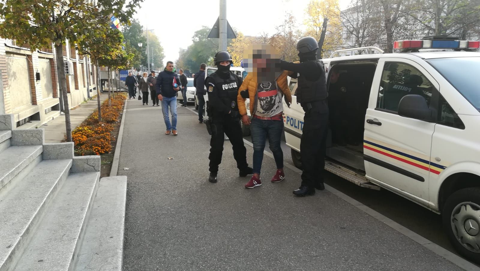 45215206_339367113495444_11751816500871168_n