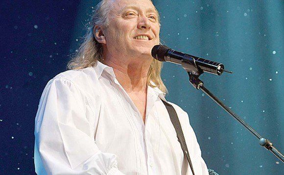 45488834_2220071714882090_291295419432960000_n